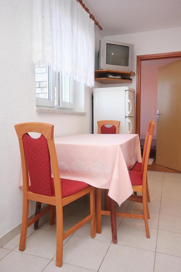 Apartments With A Parking Space Pag - 9388 Pag Town Extérieur photo